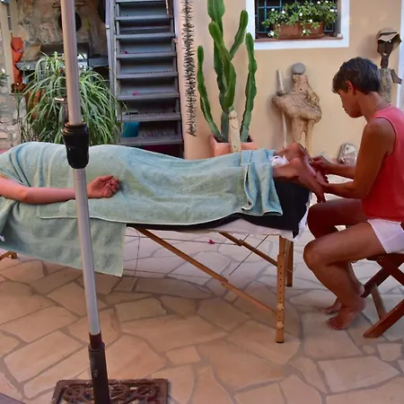 Dachterrassenzimmer In Romantischem Mit Pool Bed & Breakfast El Largo