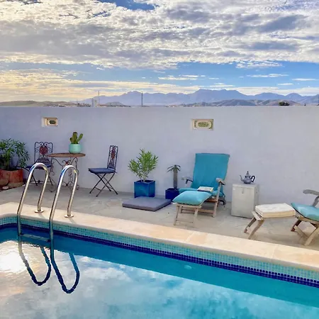 Bed & Breakfast Dachterrassenzimmer In Romantischem Mit Pool El Largo