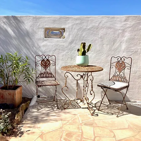 Dachterrassenzimmer In Romantischem Mit Pool Bed & Breakfast El Largo